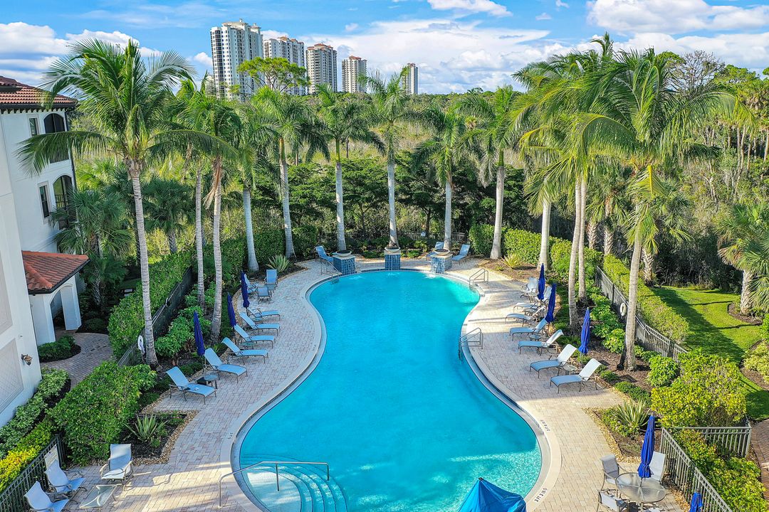 4730 Colony Villas Dr #802, Bonita Springs, FL 34134