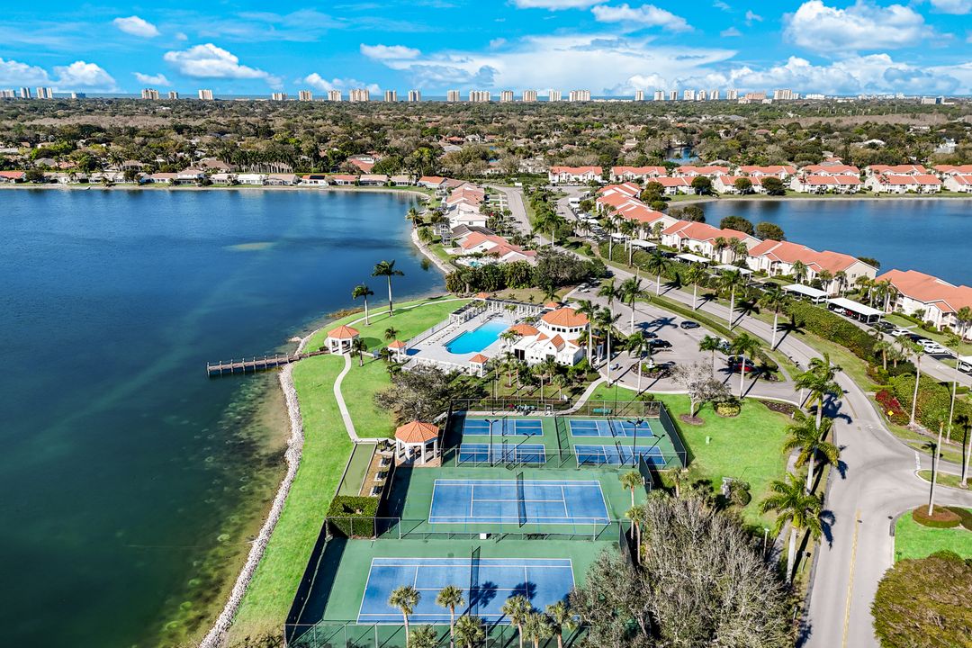 7750 Jewel Ln #103, Naples, FL 34109