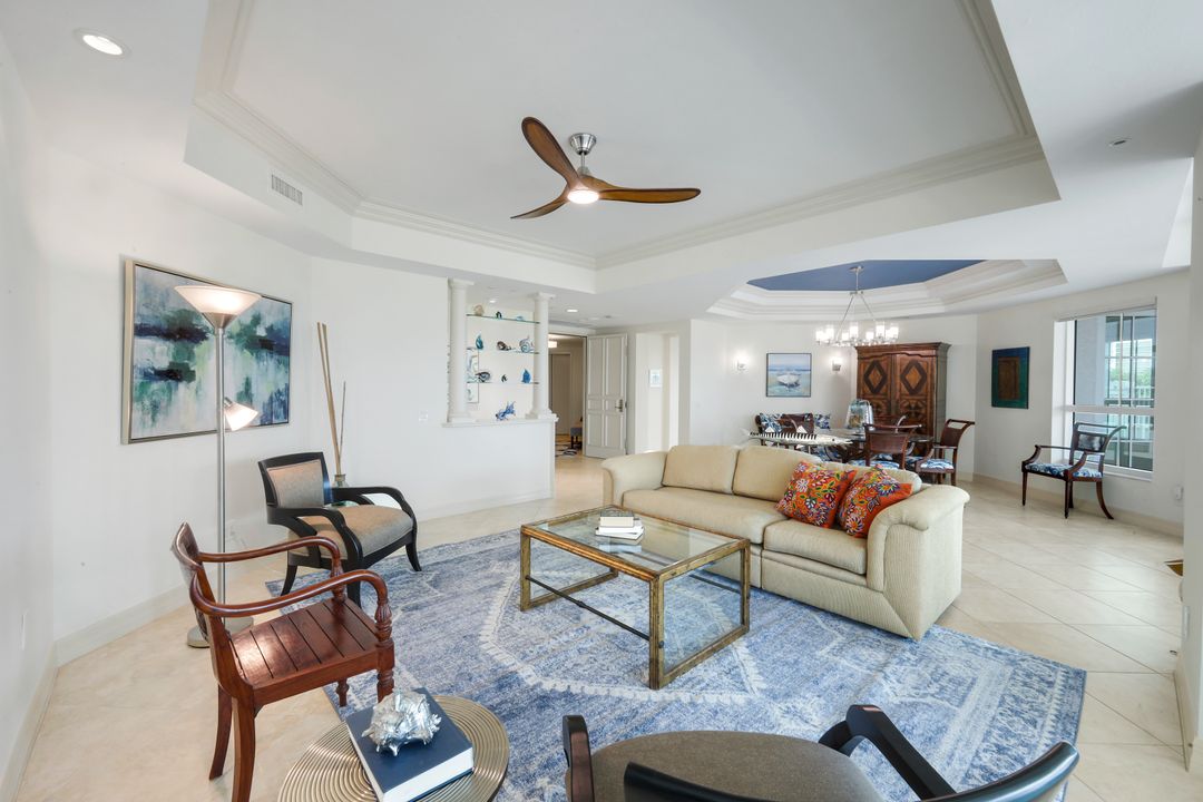 295 Grande Way #104, Naples, FL 34110