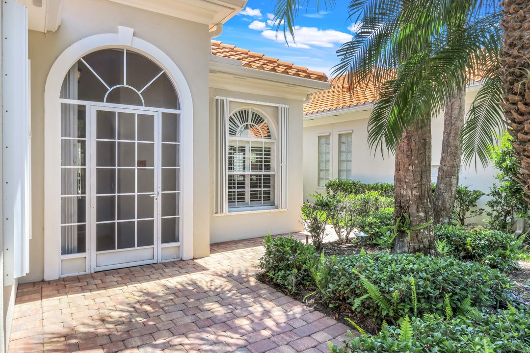 3774 Whidbey Way, Naples, FL 34119