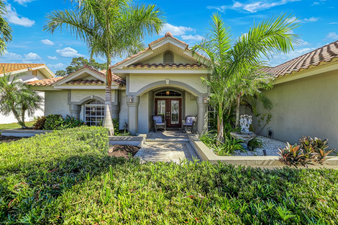 146 Muirfield Cir, Naples, FL 34113