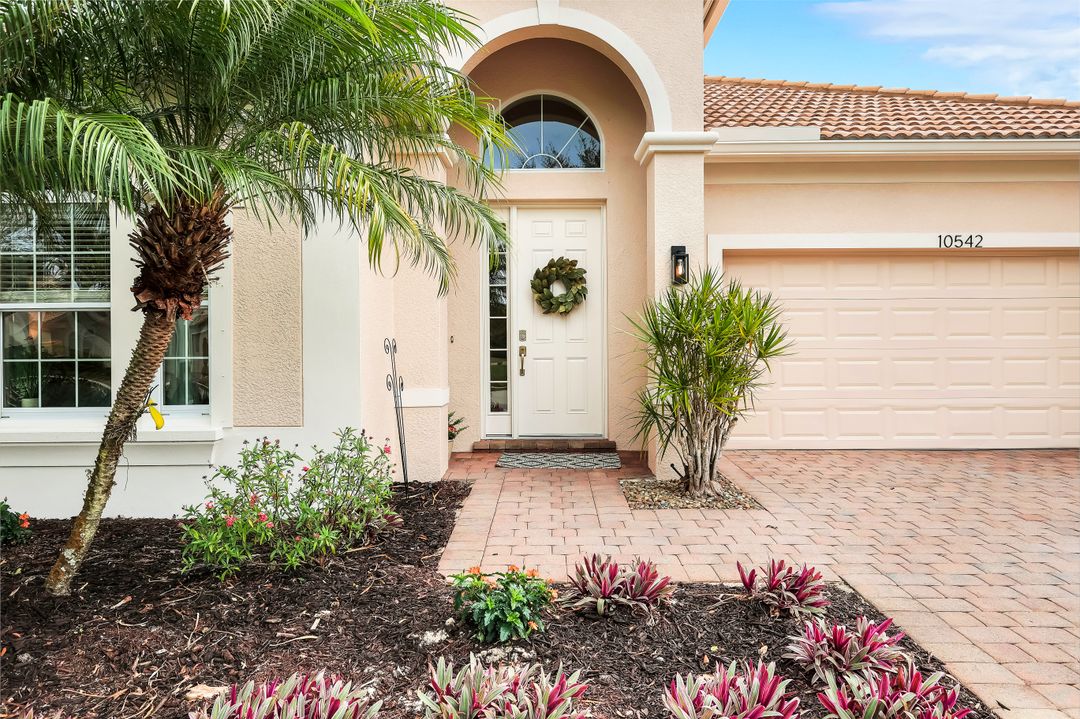 10542 Yorkstone Dr, Bonita Springs, FL 34135