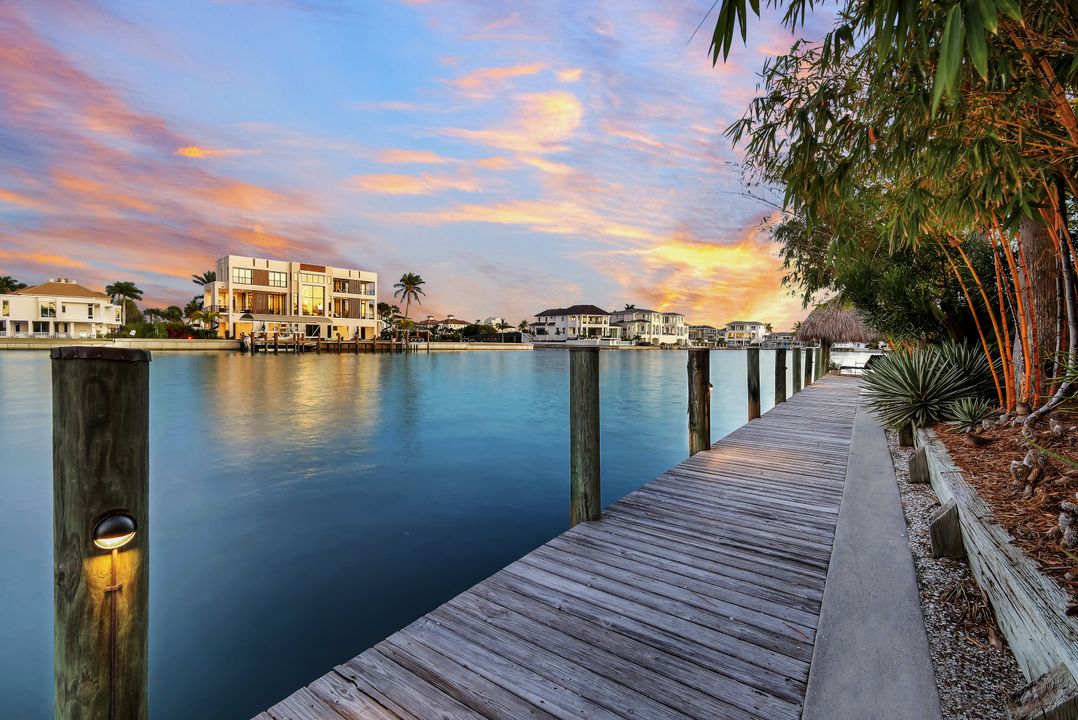 290 Channel Dr, Naples, FL 34108