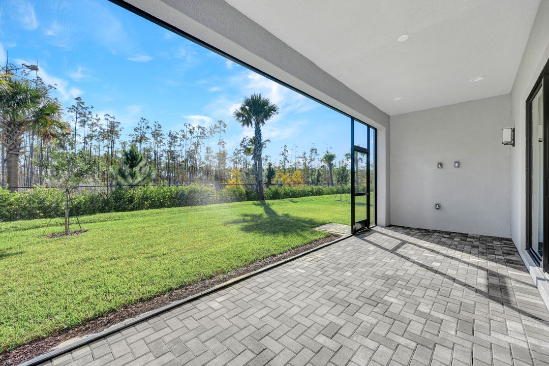 20738 Fair Oak Ln, Estero, FL 33928