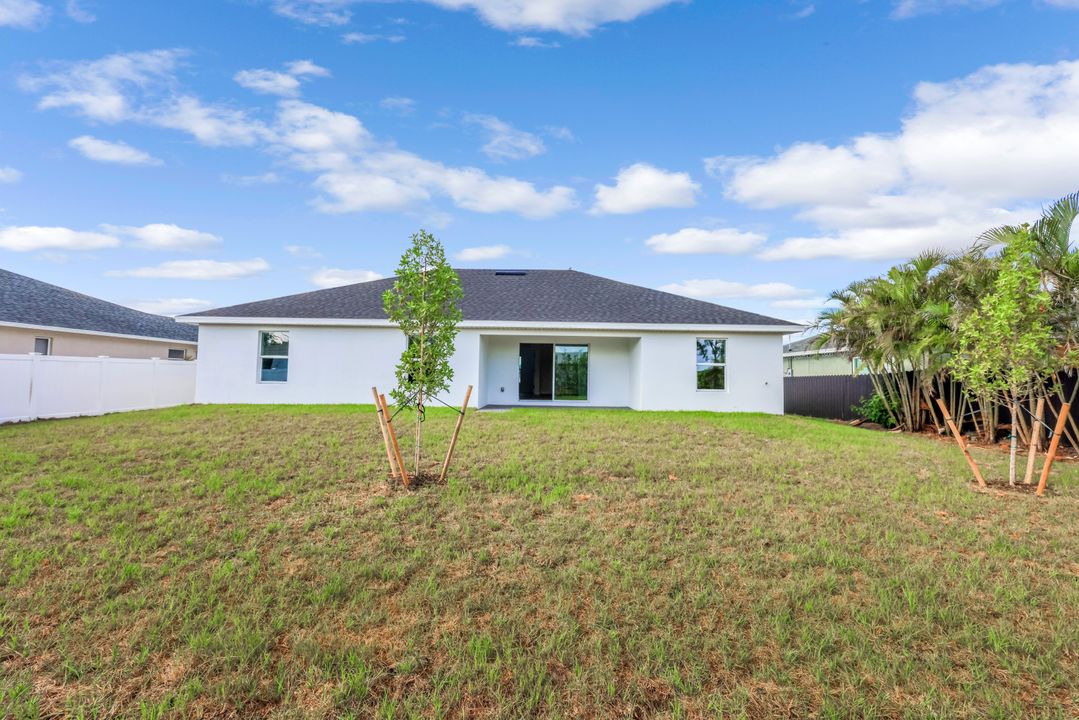 2117 NW 10th Terrace, Cape Coral, FL 33993