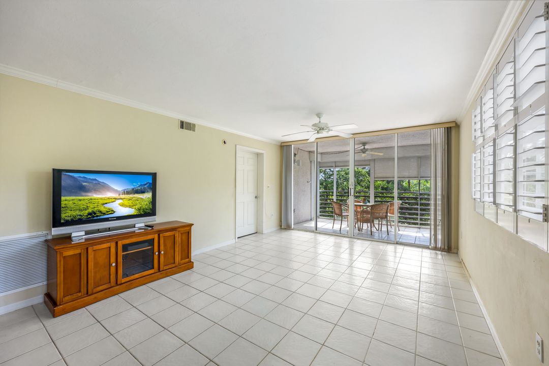 270 Naples Cove Dr #3306, Naples, FL 34110