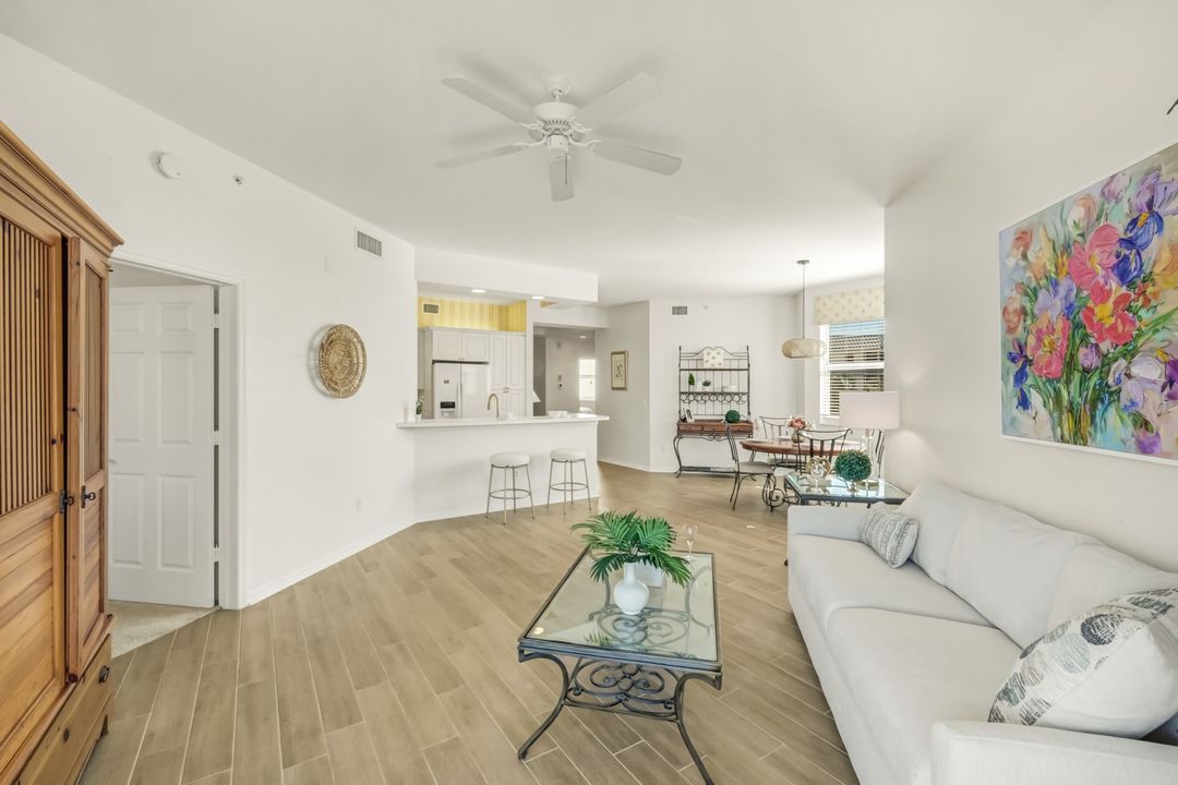 450 Launch Cir #501, Naples, FL 34108