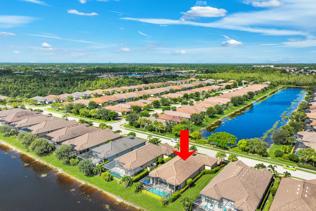 8362 Viale Cir, Naples, FL 34114
