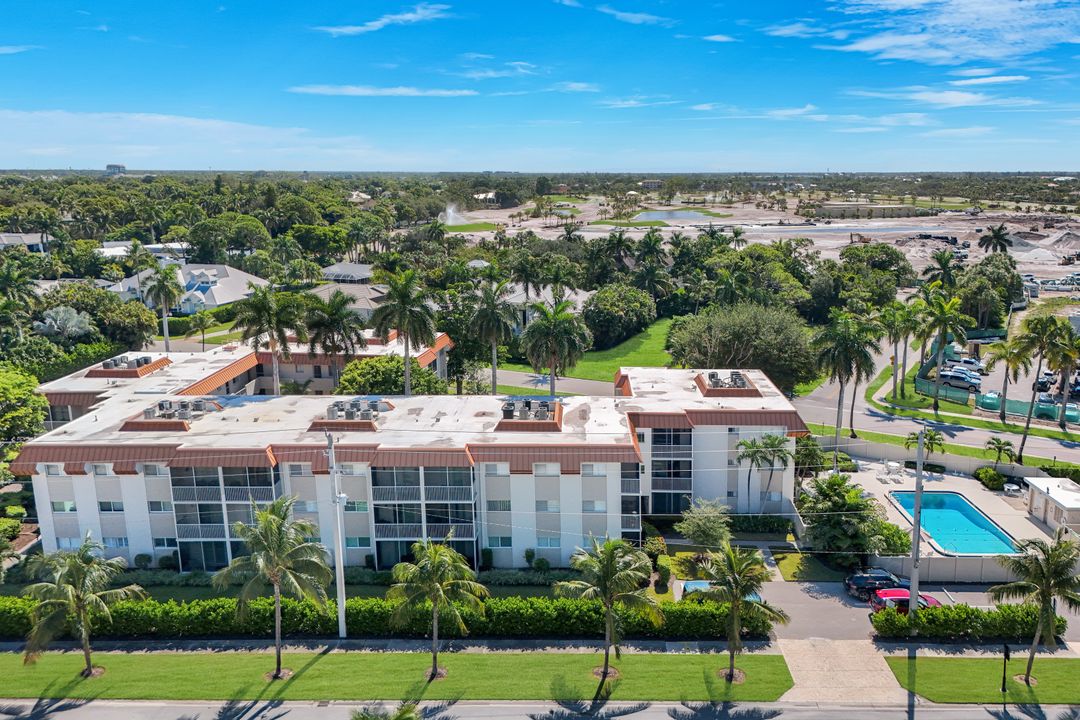1100 Gulf Shore Blvd N #108, Naples, FL 34102