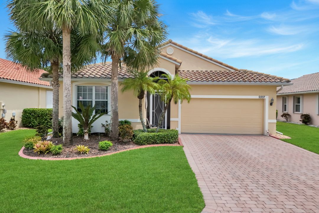 9337 Sun River Way, Estero, FL 33928
