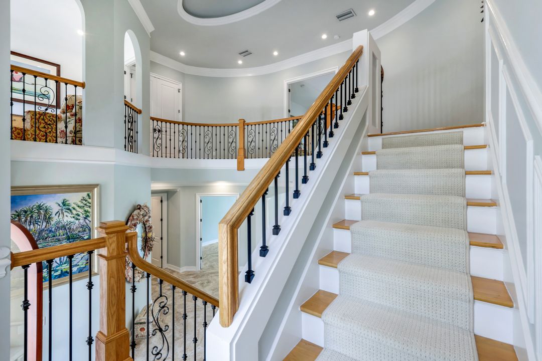 491 Wedge Dr, Naples, FL 34103