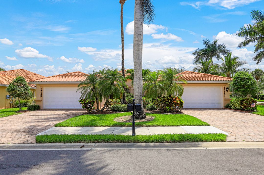 14158 Fall Creek Ct, Naples, FL 34114