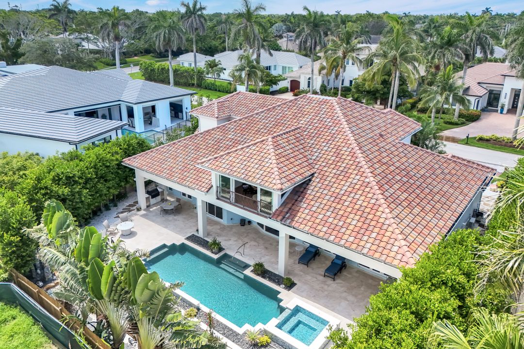 491 Wedge Dr, Naples, FL 34103