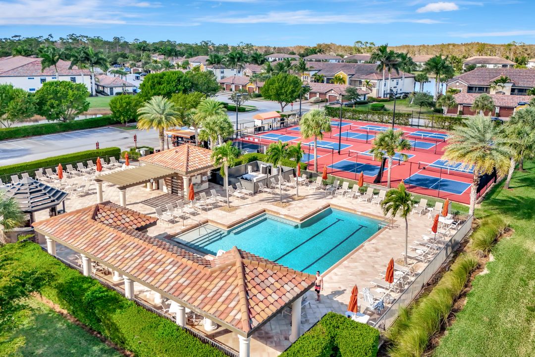 9554 Trevi Ct #4726, Naples, FL 34113