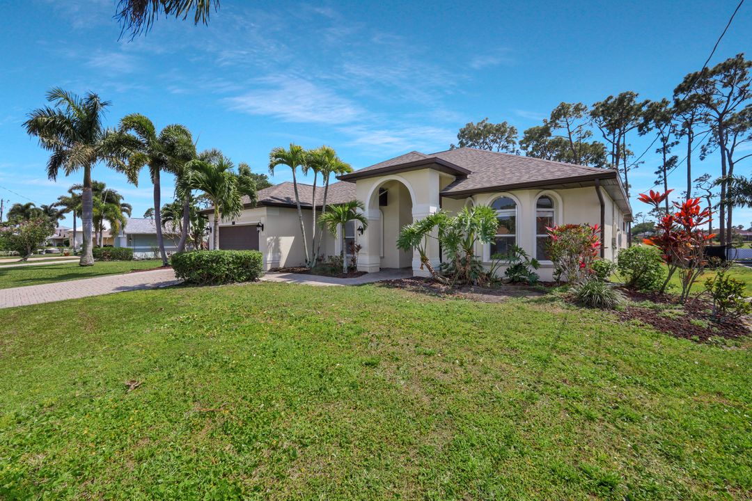 1302 SW 20th St, Cape Coral, FL 33991