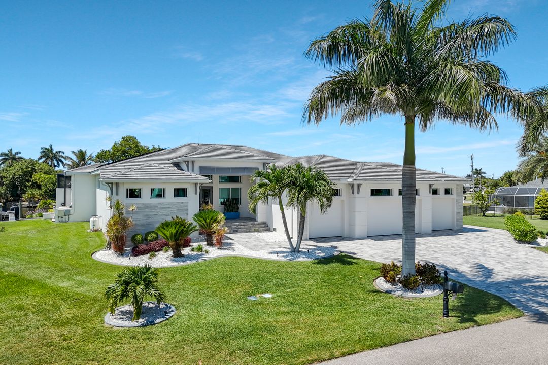 3816 SE 21st Pl, Cape Coral, FL 33904