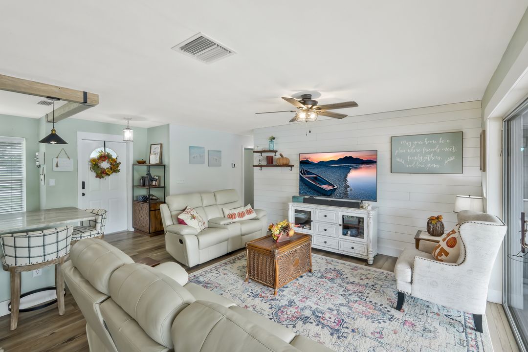 1317 Everest Pkwy, Cape Coral, FL 33904