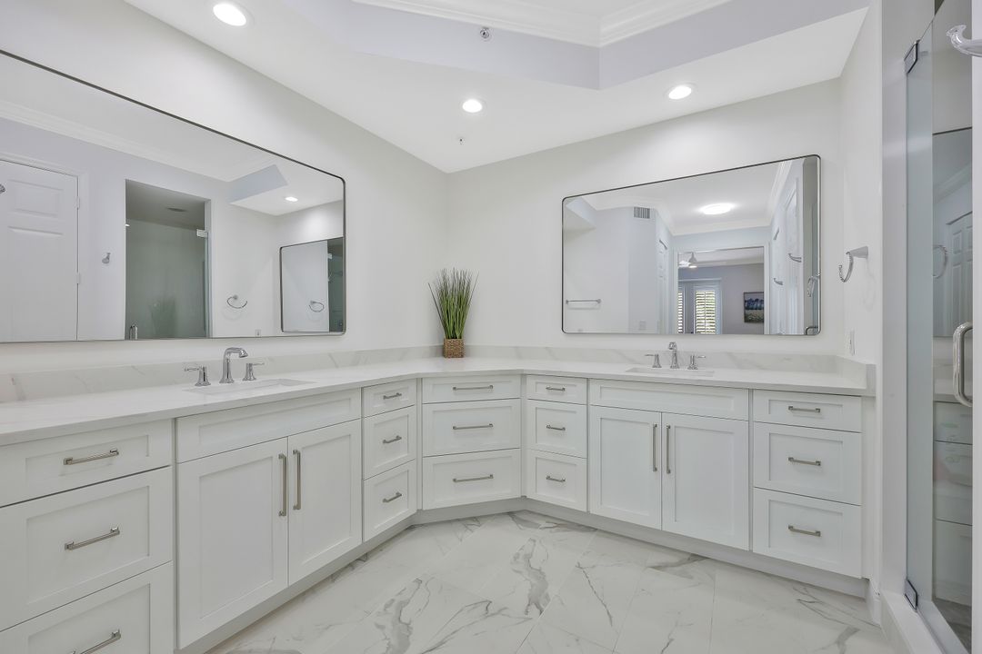 400 Flagship Dr #402, Naples, FL 34108