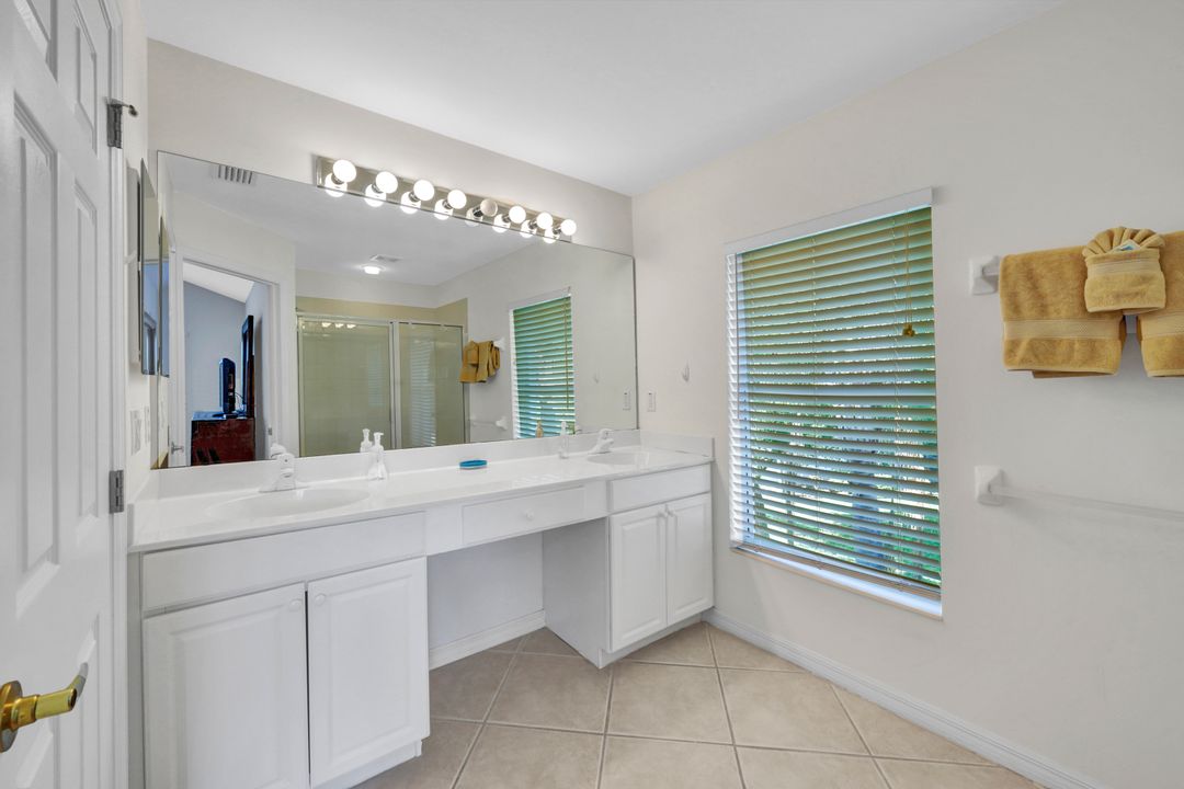 8330 Village Edge Cir  #6, Fort Myers, FL 33919