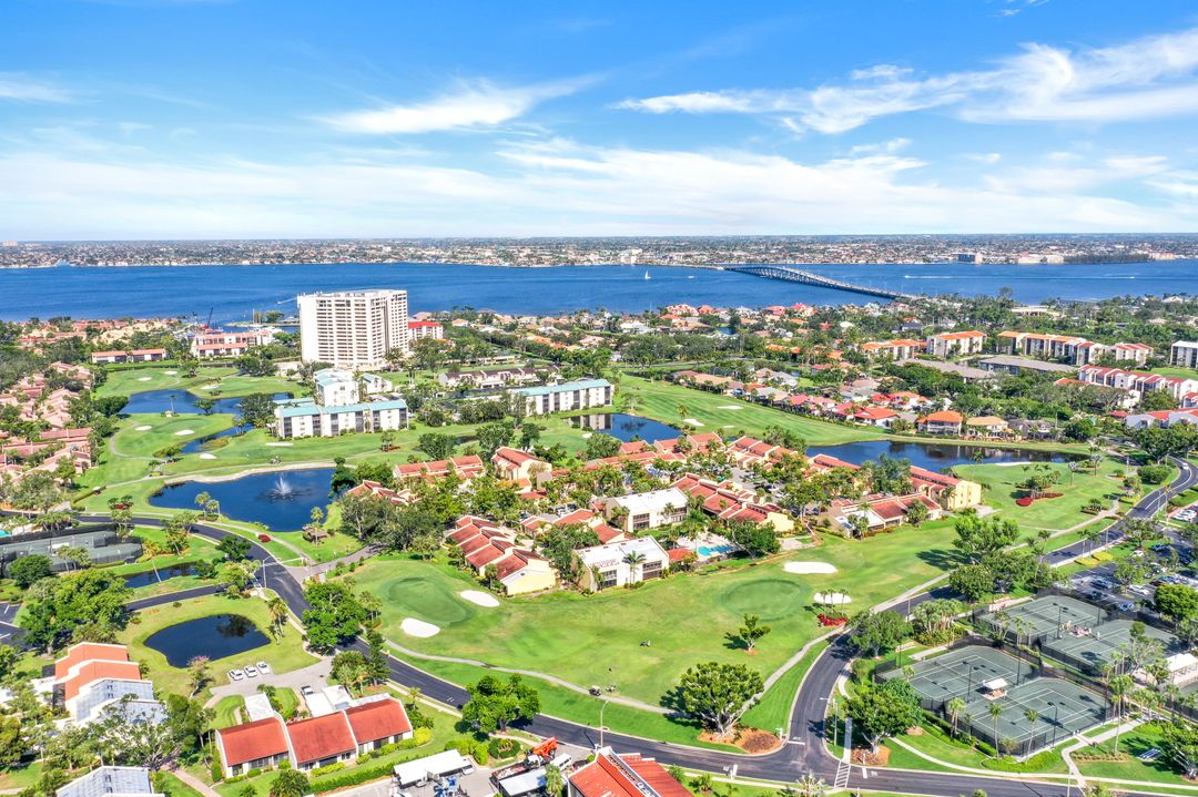 5260 S Landings Dr #809, Fort Myers, FL 33919