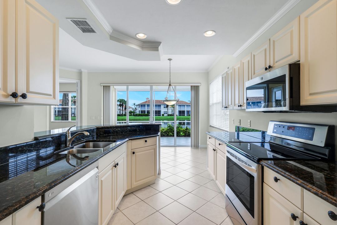 3058 Driftwood Way #4407, Naples, FL 34109