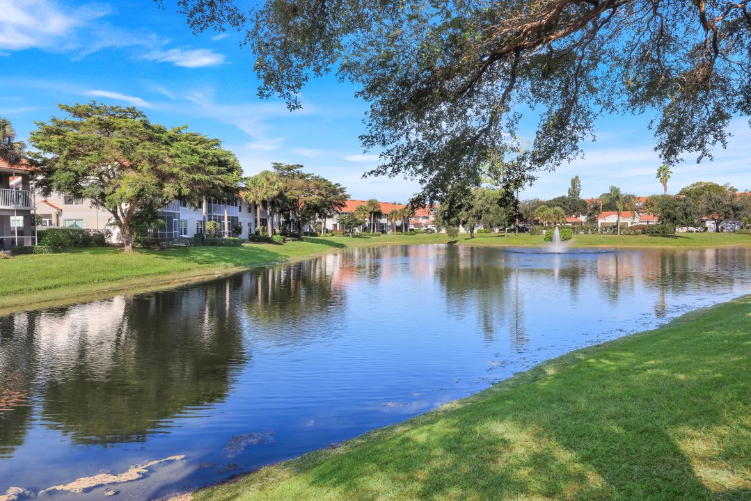 5070 Cedar Springs Dr #203, Naples, FL 34110