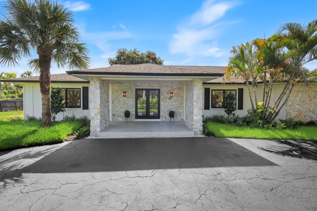 3000 70th St SW, Naples, FL 34105