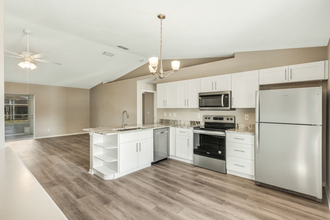 1913 NE 4th Ter, Cape Coral, FL 33909