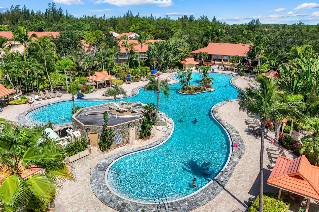 2036 Cascades Dr #7, Naples, FL 34112