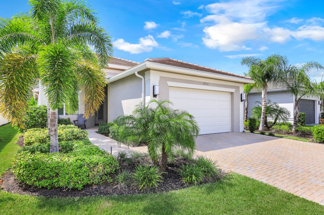 28450 Capraia Dr, Bonita Springs, FL 34135