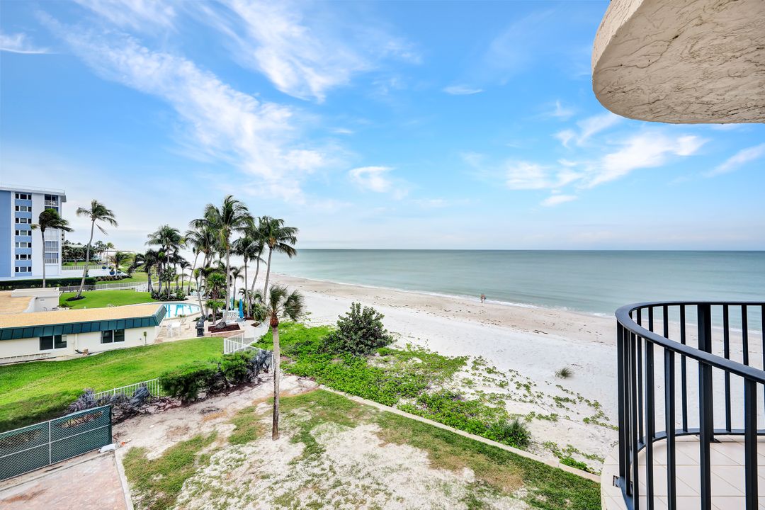 3115 Gulf Shore Blvd N #205-S, Naples, FL 34103