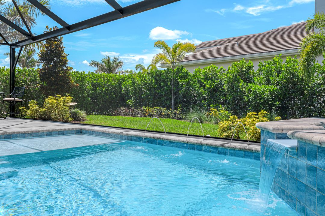 28086 Captiva Shell Lp, Bonita Springs, FL 34135