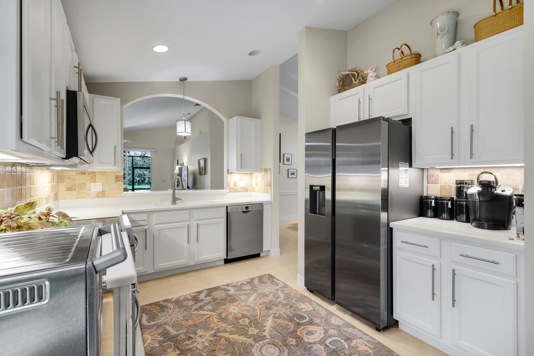 1654 Triangle Palm Terrace, Naples, FL 34119