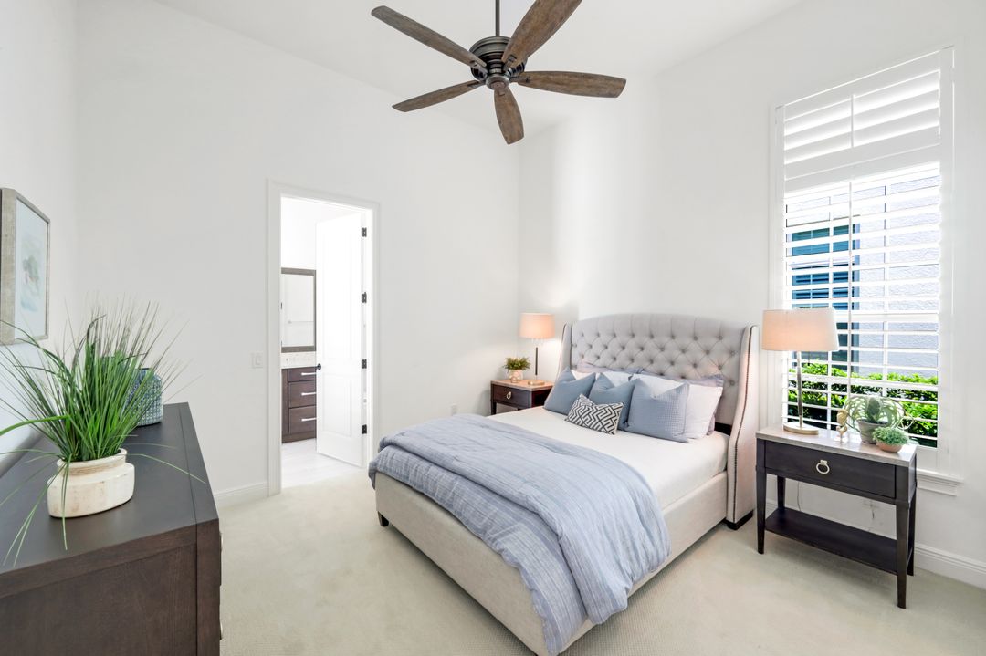 3233 Tavolara Ln, Naples, FL 34114