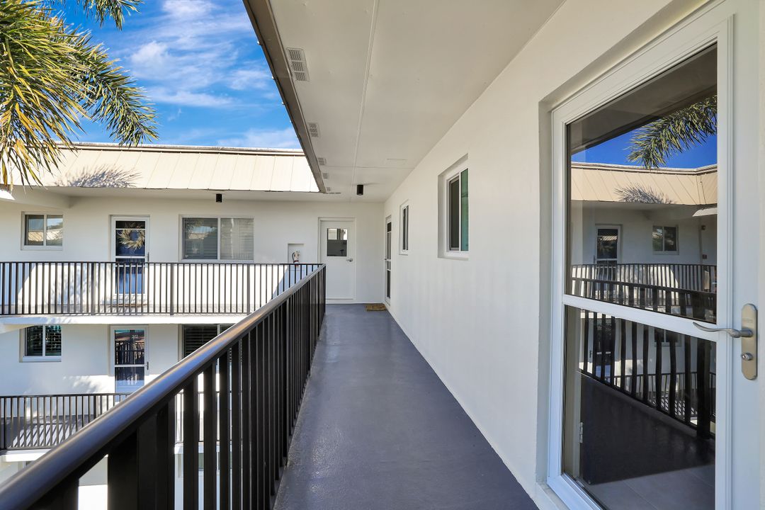 766 Central Ave #304, Naples, FL 34102