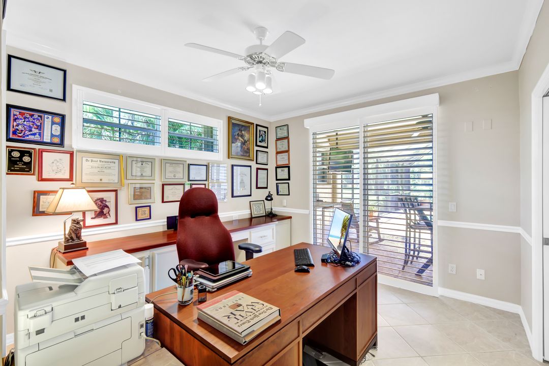 4383 Pomarine Ct, Naples, FL 34119