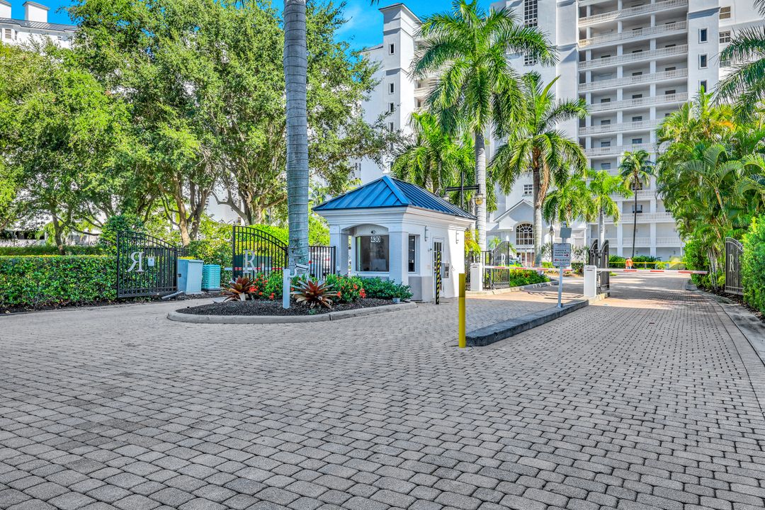 410 Flagship Dr #501, Naples, FL 34108