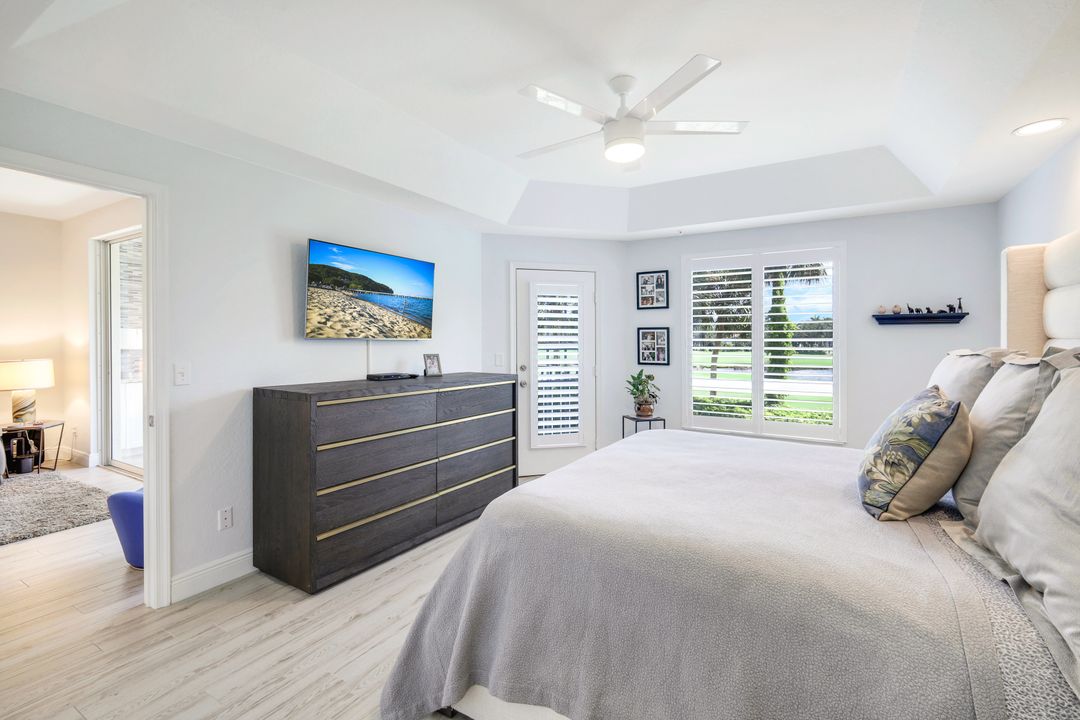 7655 Pebble Creek Cir #102, Naples, FL 34108