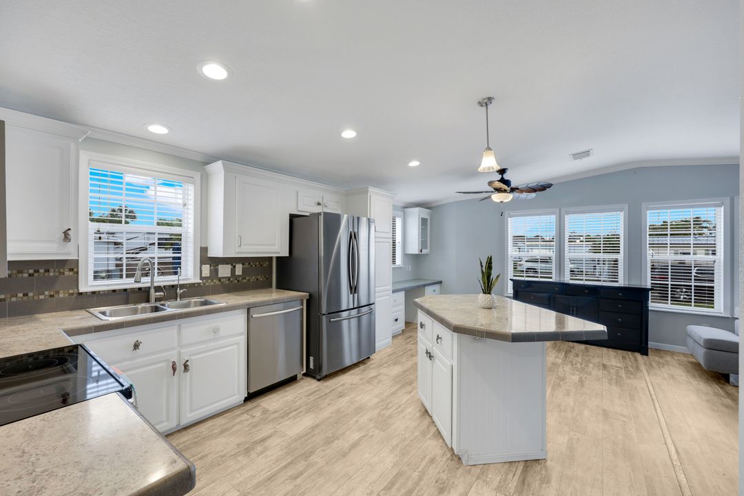 4620 Candlestick Ct E, Estero, FL 33928