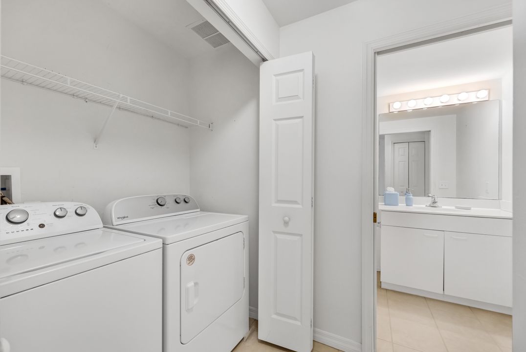 432 Valerie Way #102, Naples, FL 34104