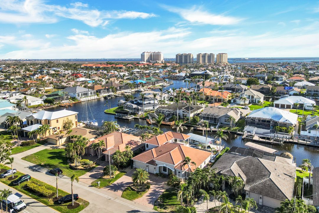 1512 El Dorado Pkwy W, Cape Coral, FL 33914