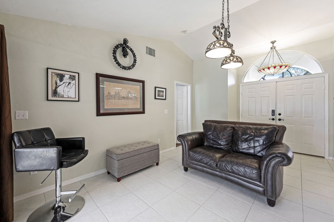 104 Heritage Way, Naples, FL 34110