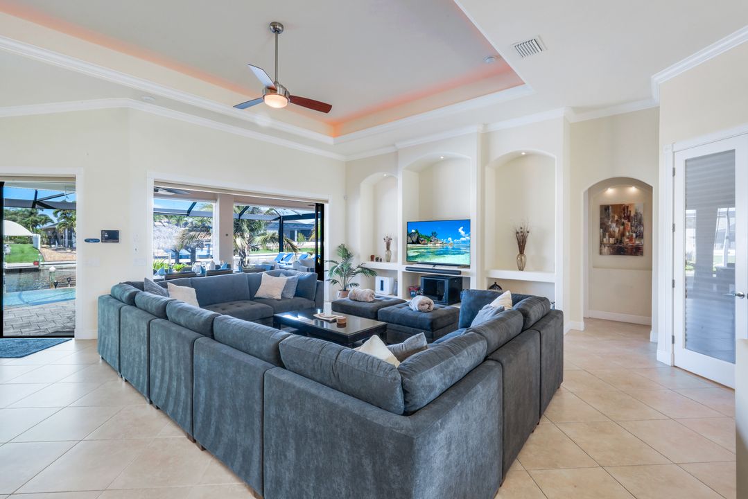 4418 SW 10th Ave, Cape Coral, FL 33914