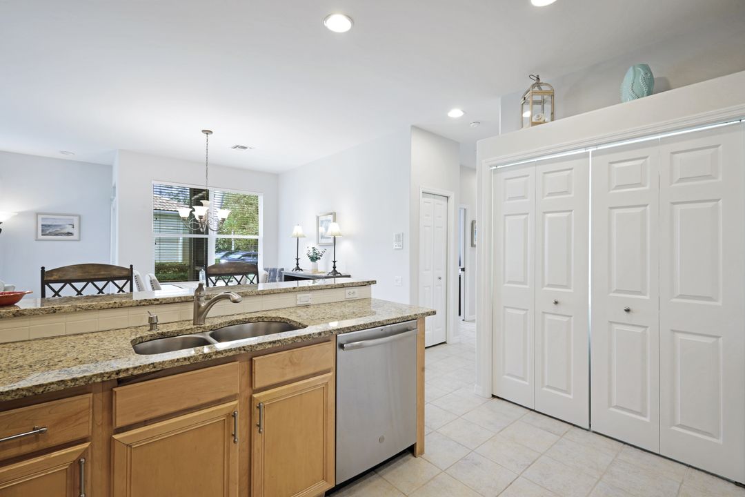 17006 Middlebrook Ct, Fort Myers, FL 33908