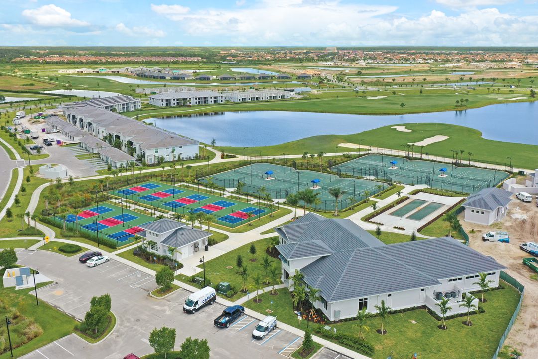 5781 Kingston Pl, Immokalee, FL 34142