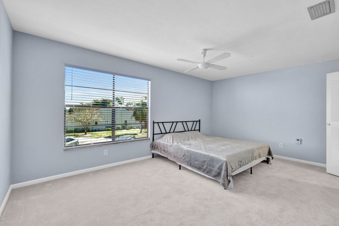 1423 SW Courtyards Terrace #70, Cape Coral, FL 33914