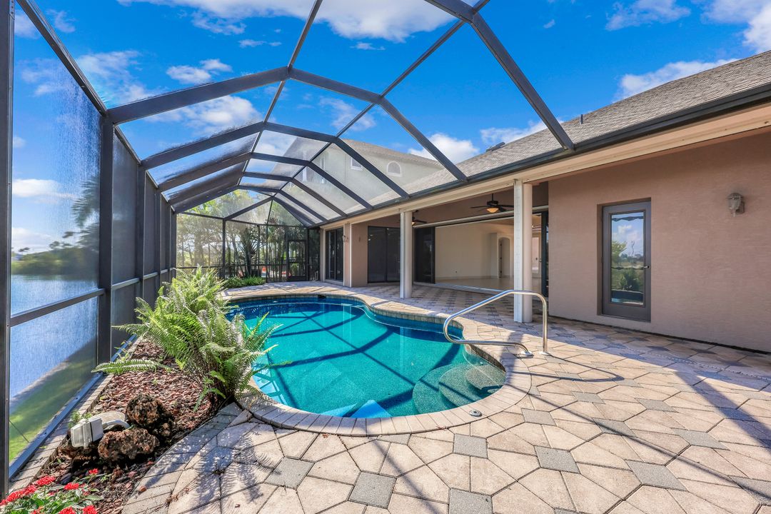 907 NW 18th St, Cape Coral, FL 33993
