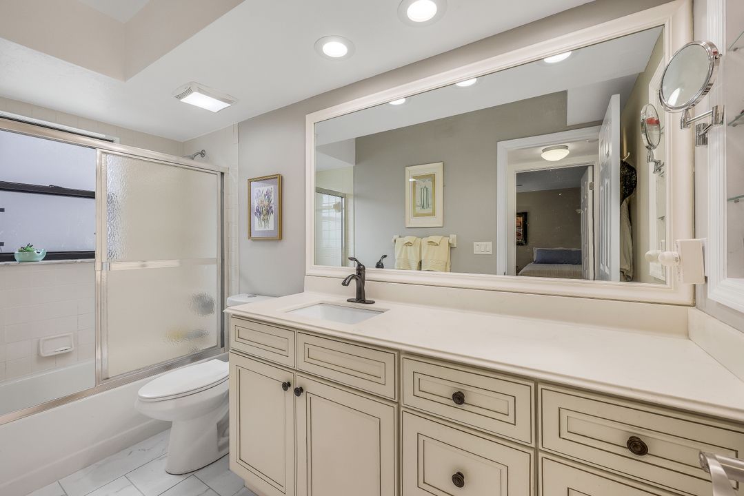 4616 SE 5th Pl #107, Cape Coral, FL 33904