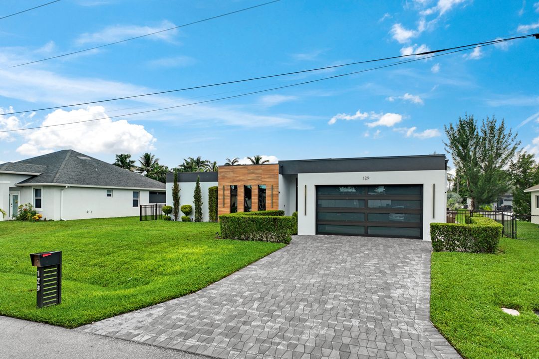 129 SE 16th St, Cape Coral, FL 33990