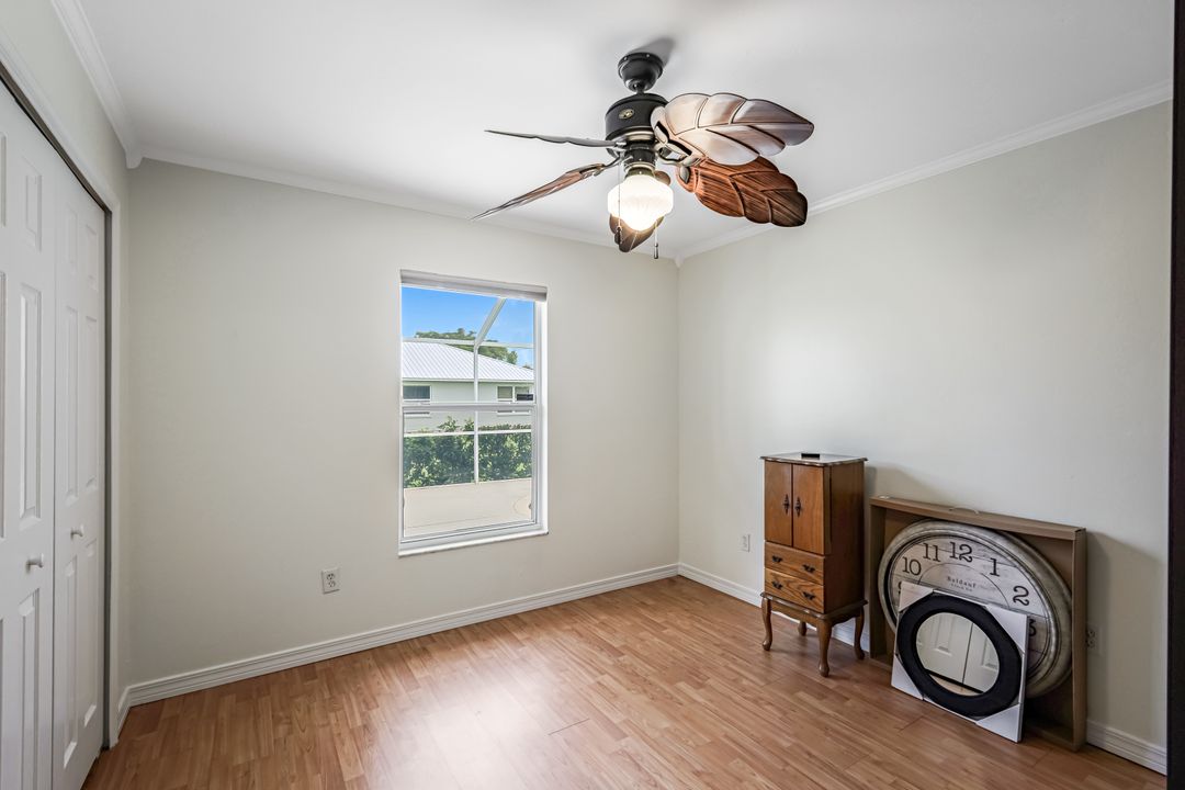 1933 SW 38th St, Cape Coral, FL 33914